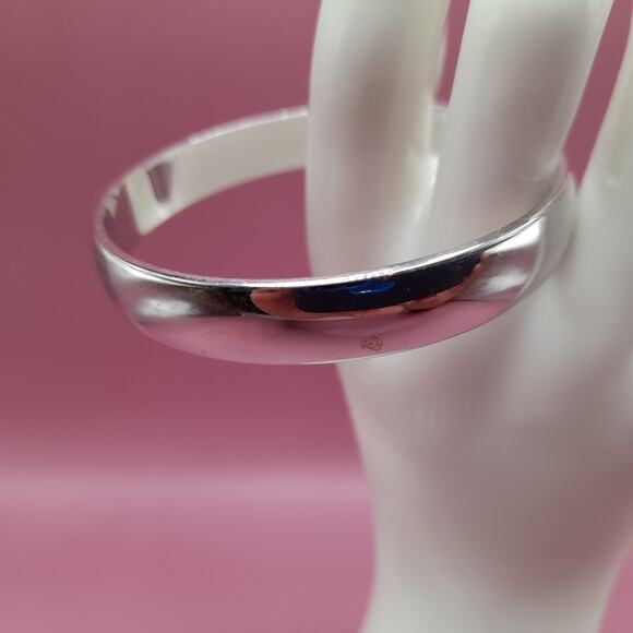 Vintage Monet Silver Tone Bangle Bracelet, Size Small, Signed 1980s Jewelry - Picture 5 of 9